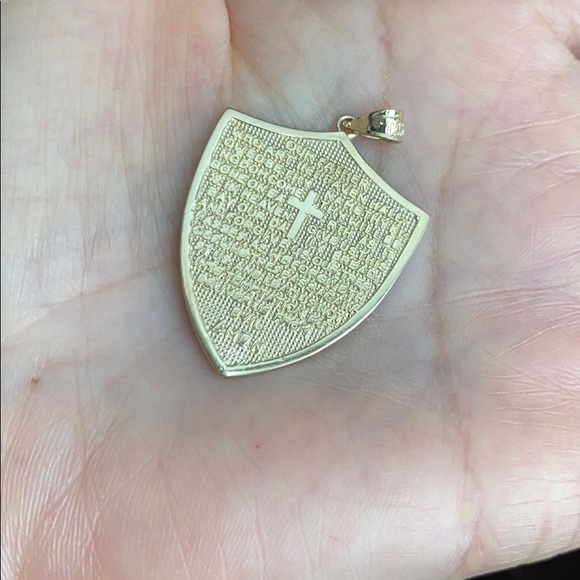 Elegant 10k Yellow Gold Lord's Prayer Shield Medallion Pendant On Chain - Faith-Based Jewelry Gift - View #8